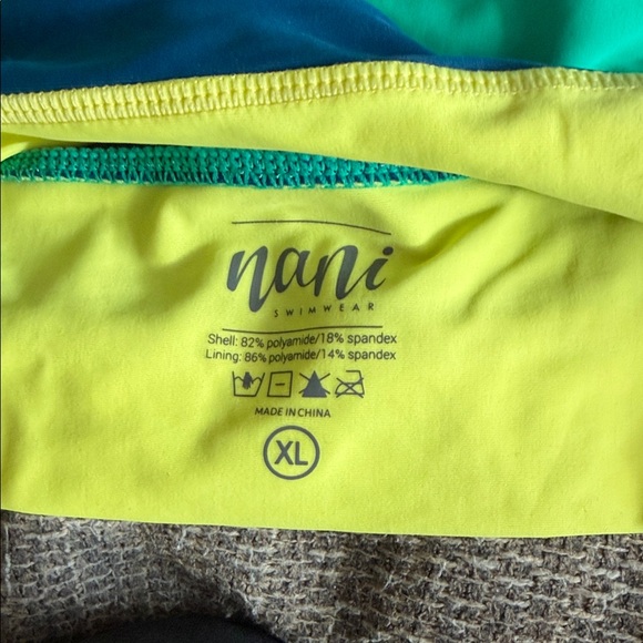 Stylish Women's Bikini Top in Green, Blue, and Yellow - Picture 4 of 4